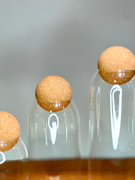 Contenedores decorativos de vidrio con tapa de corcho – Set x3