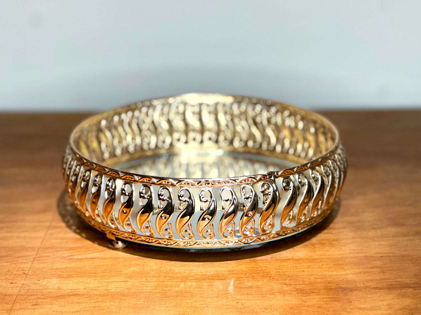 Bandeja Decorativa Dorada con Espejo – Estilo Barroco (2 Tamaños)