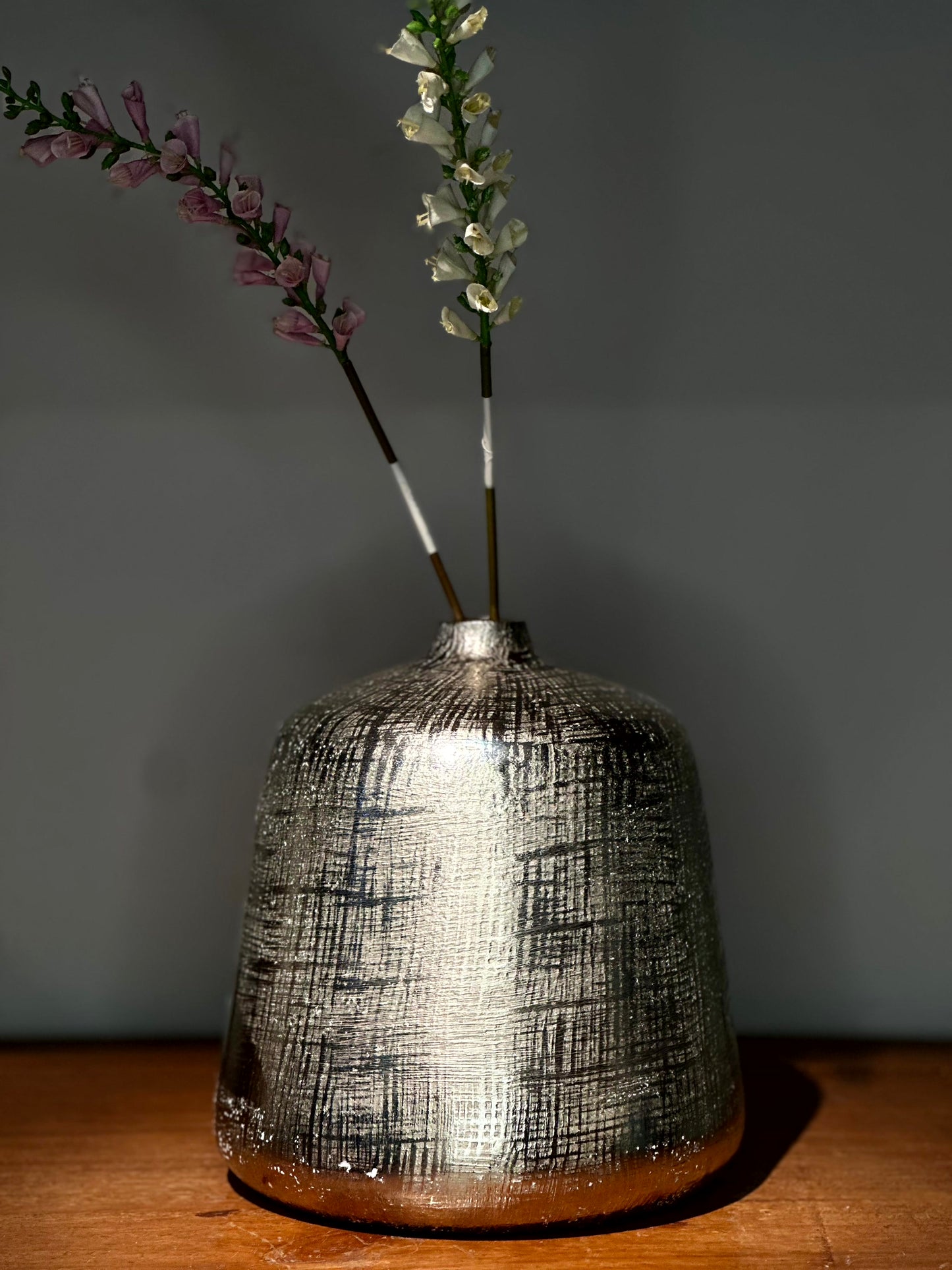 Florero Robusto Plateado Texturizado