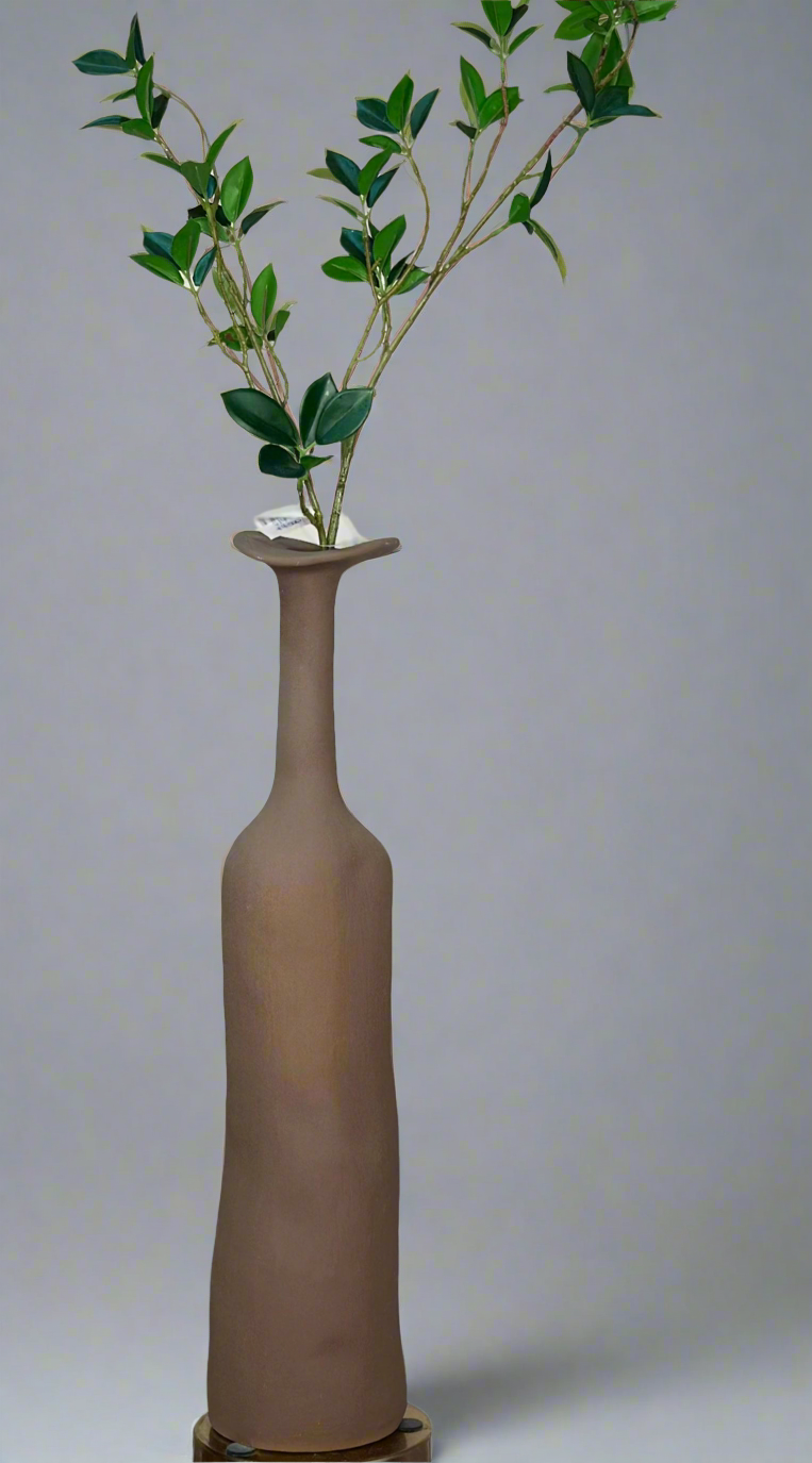 Florero Escultural de Cerámica Mate