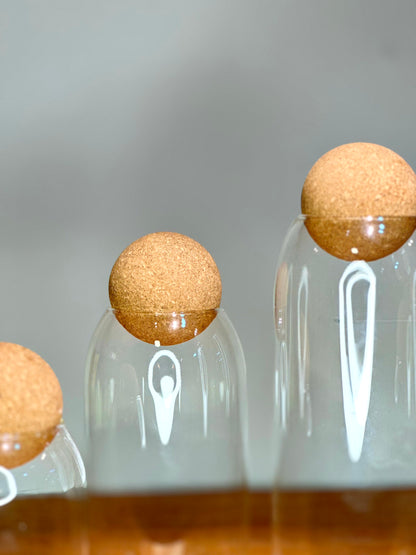 Contenedores decorativos de vidrio con tapa de corcho – Set x3