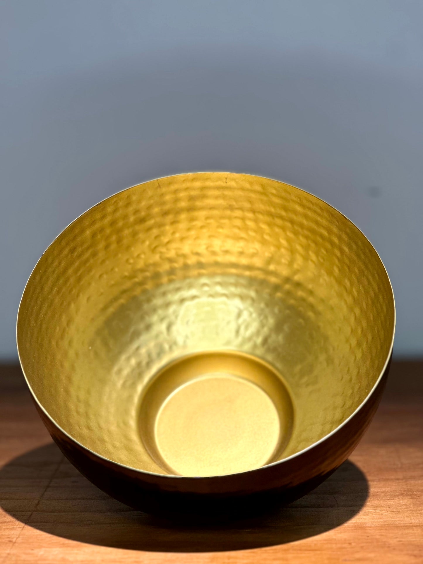 Bowl Decorativo Negro & Dorado Martillado