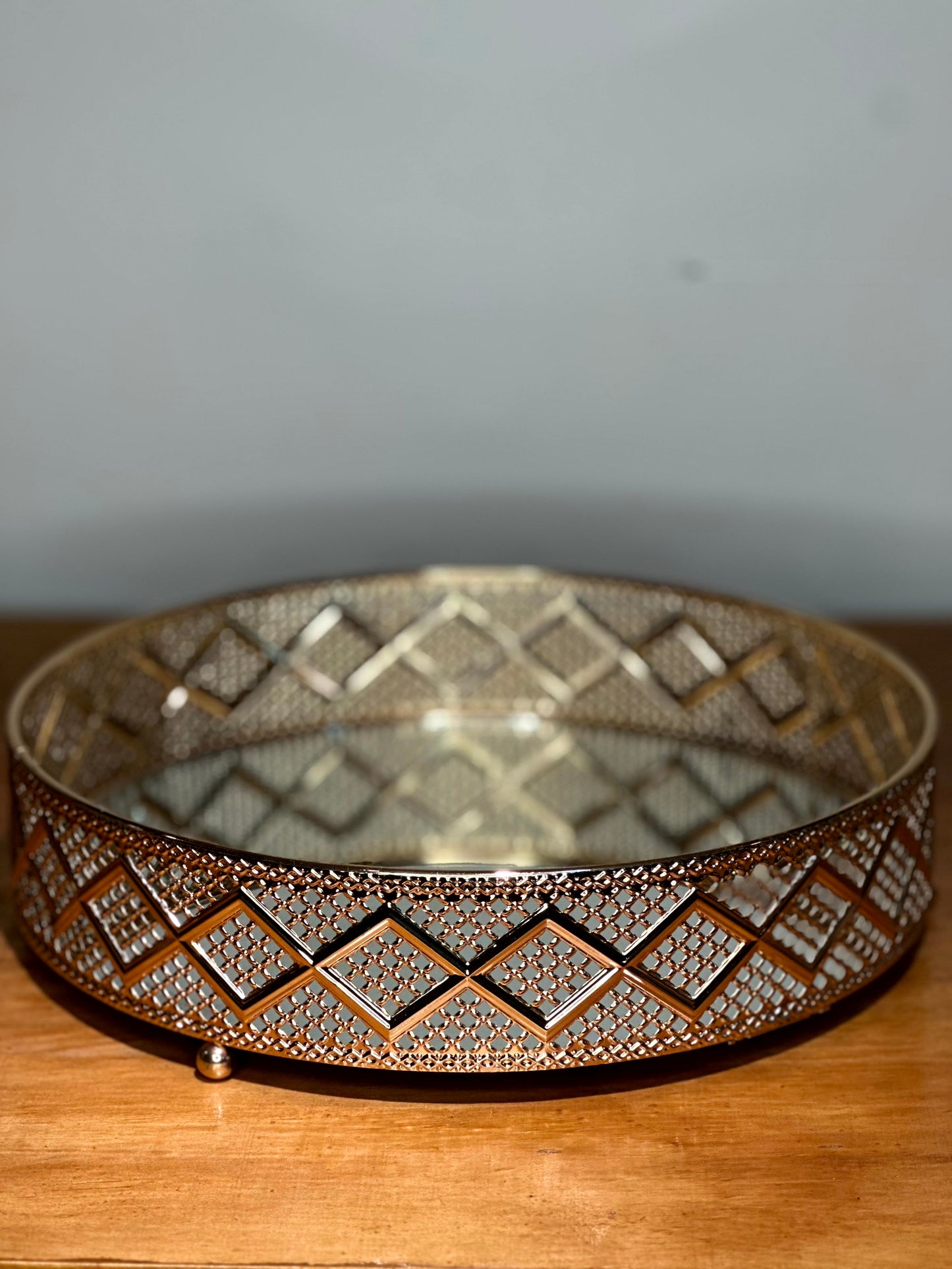 Bandeja Dorada con Espejo y Relieve – 2 Tamaños