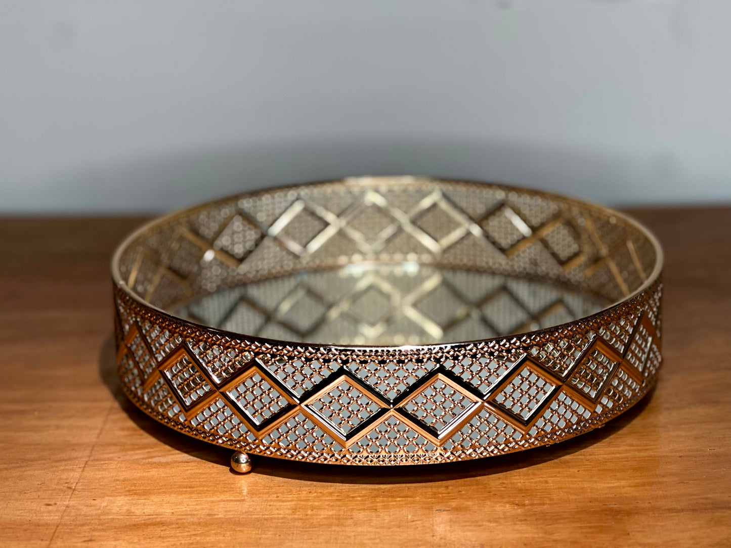 Bandeja Dorada con Espejo y Relieve – 2 Tamaños