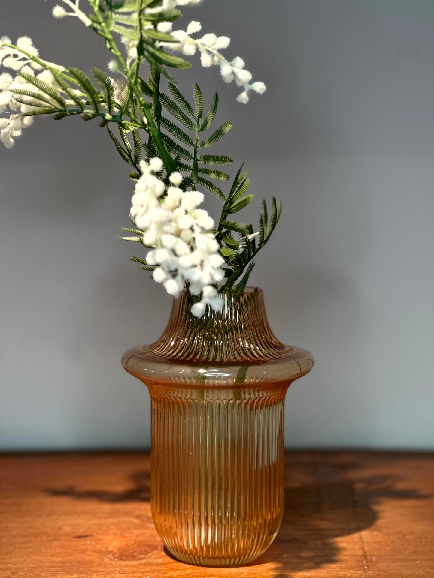 Florero Ámbar de Vidrio Texturado