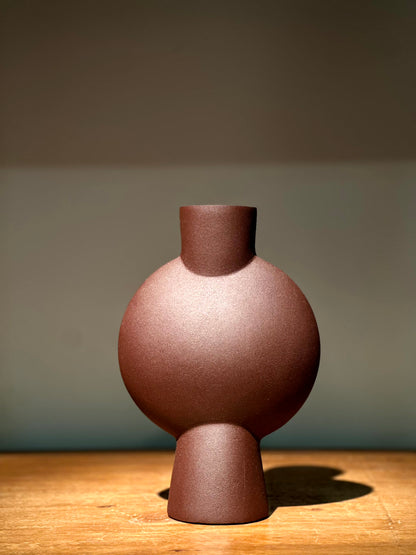 Florero Escultórico Burdeo Mate