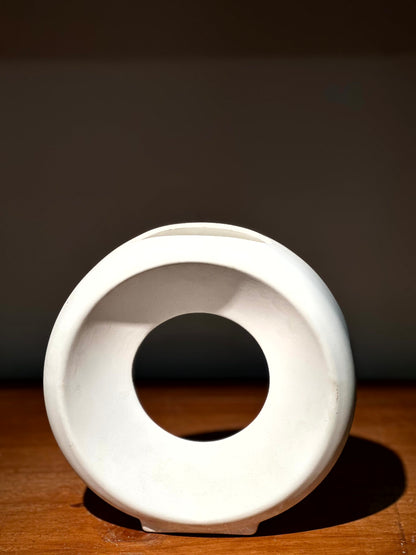 Florero Decorativo Blanco con Aro Central