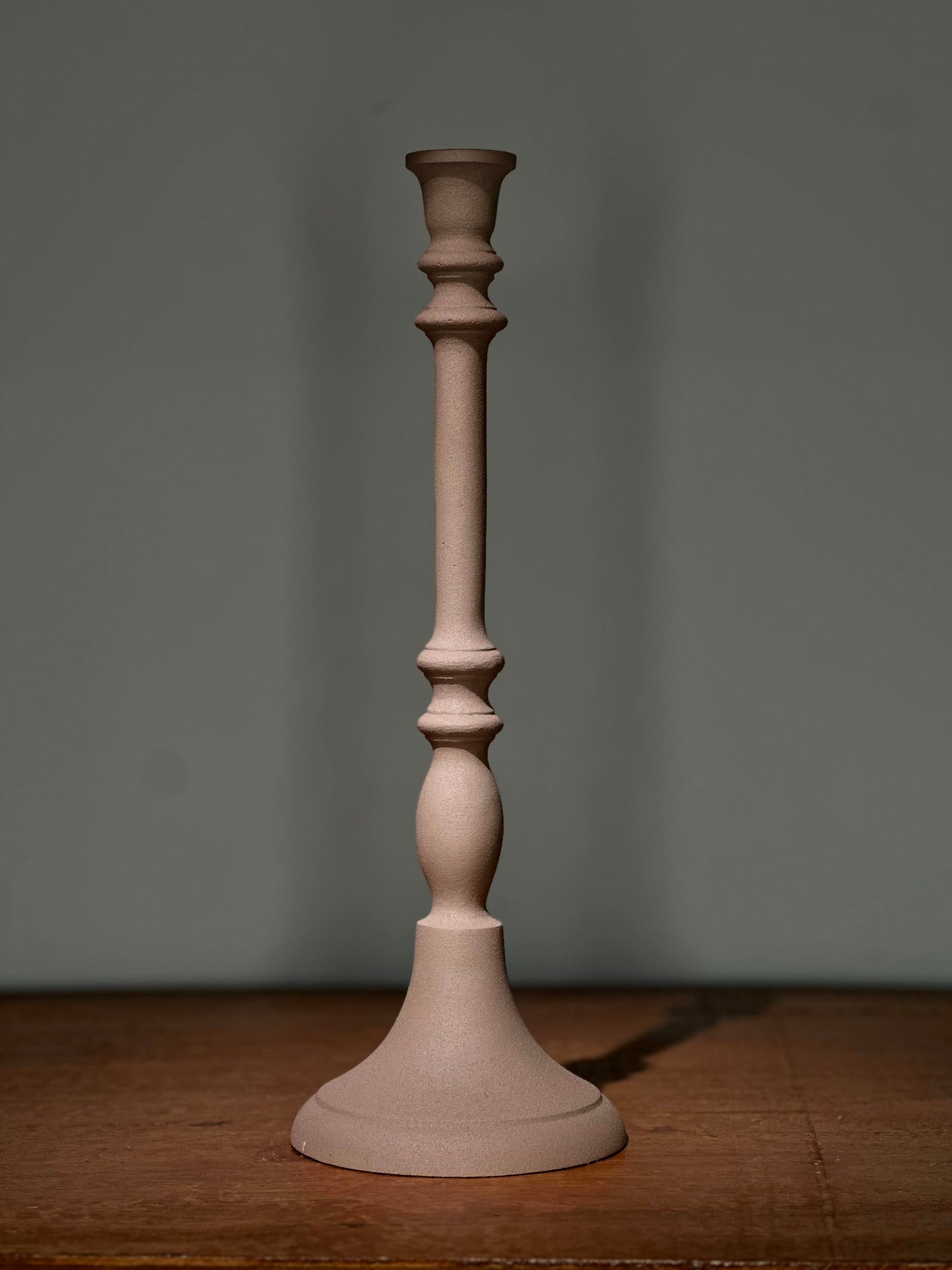 Candelabros Clásicos en Burdeo y Palo Rosa – 2 Tamaños