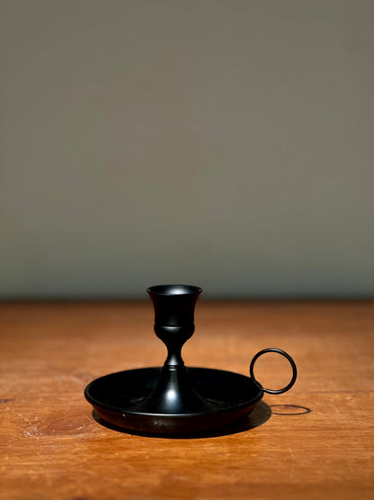 Candelabro Clásico Negro con Asa
