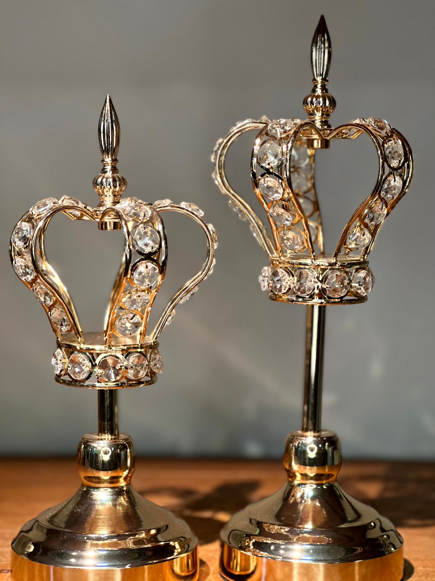Candelabros Corona Dorados con Cristales – 2 Tamaños Disponibles