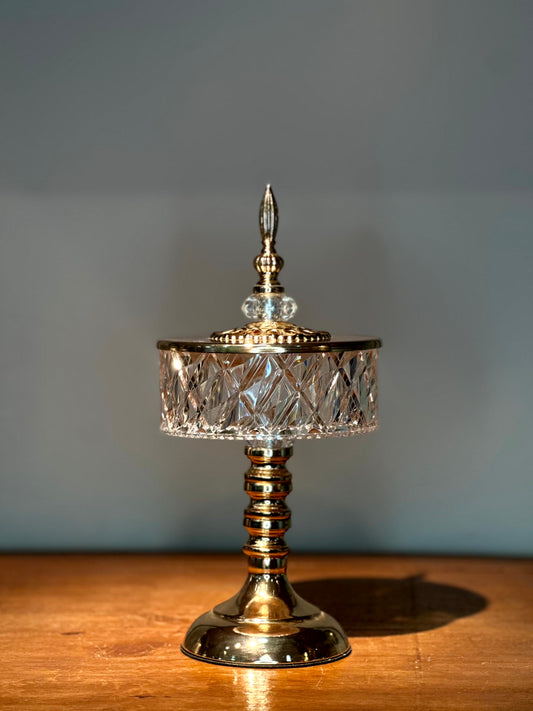 Contenedor Decorativo con Tapa Dorada