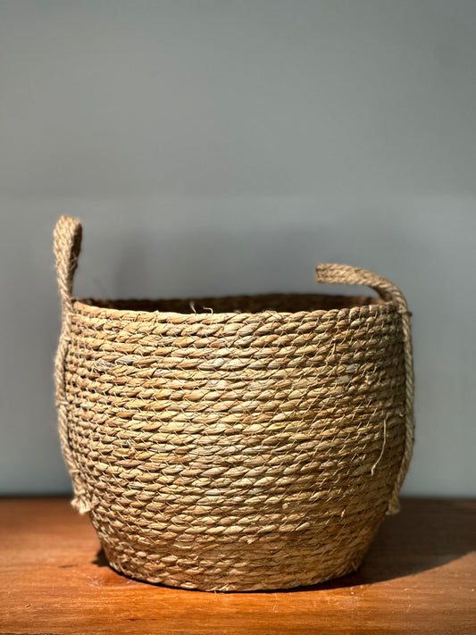 Canasto Trenzado Natural con Base Clara