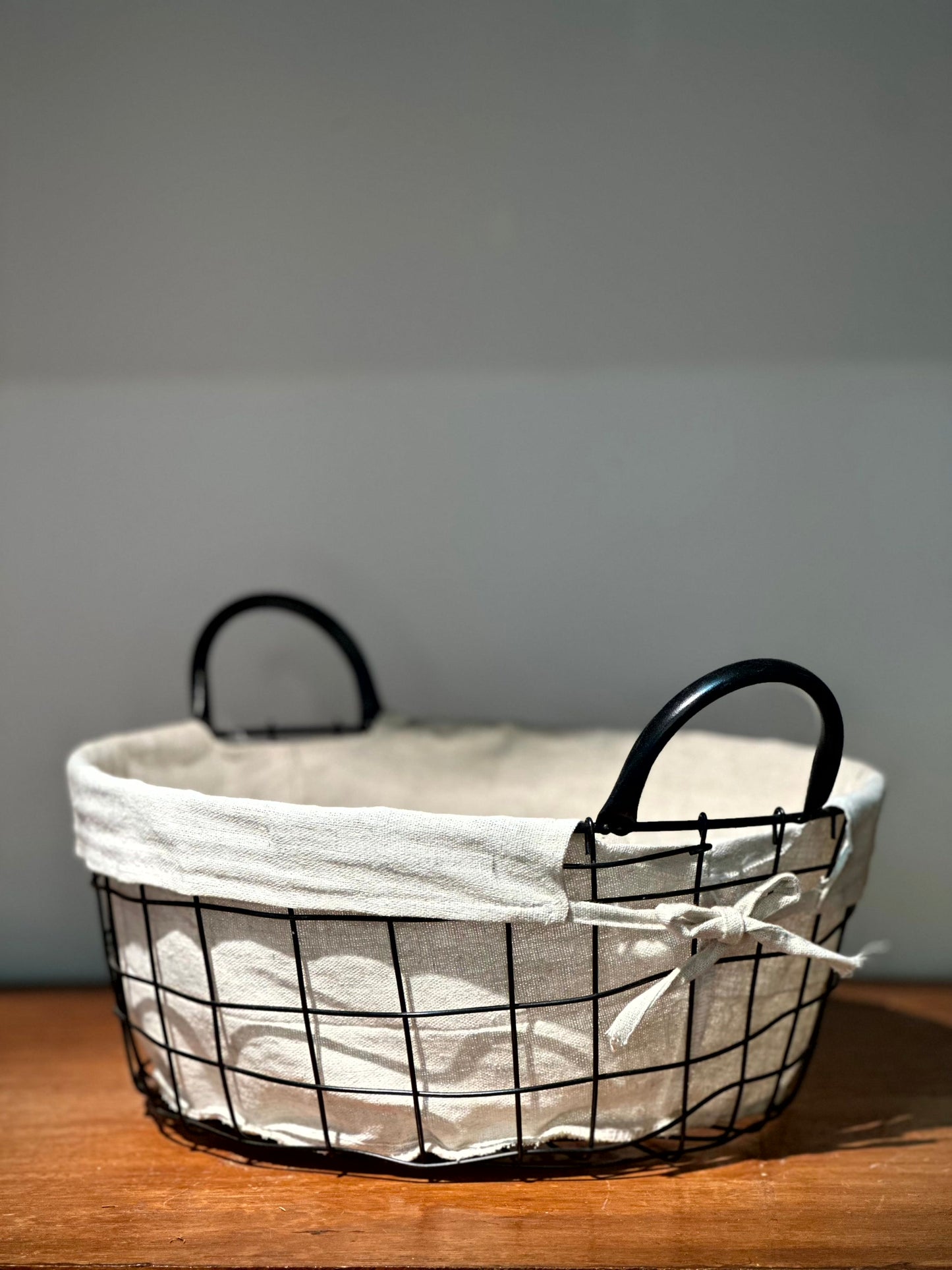 Canasto Metálico con Tela Interior