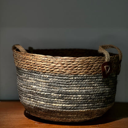 Canasto Decorativo Bicolor con Asas de Cuerda