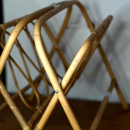 Revistero Plegable de Bambú Natural