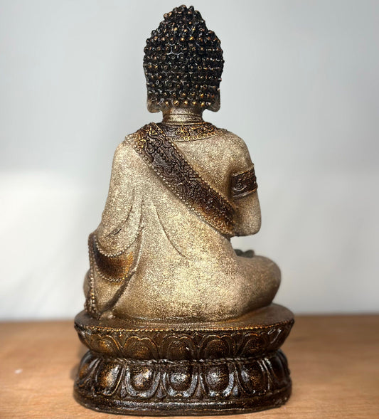 Figura Buda Sentado con Flor de Loto Dorado