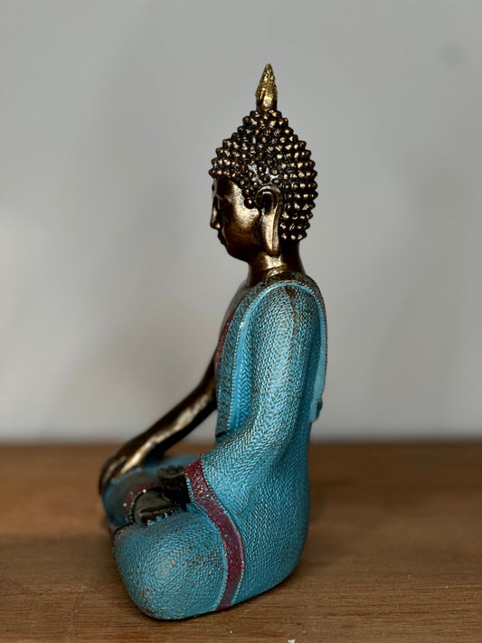 Figura Buda Sentado con Túnica Turquesa